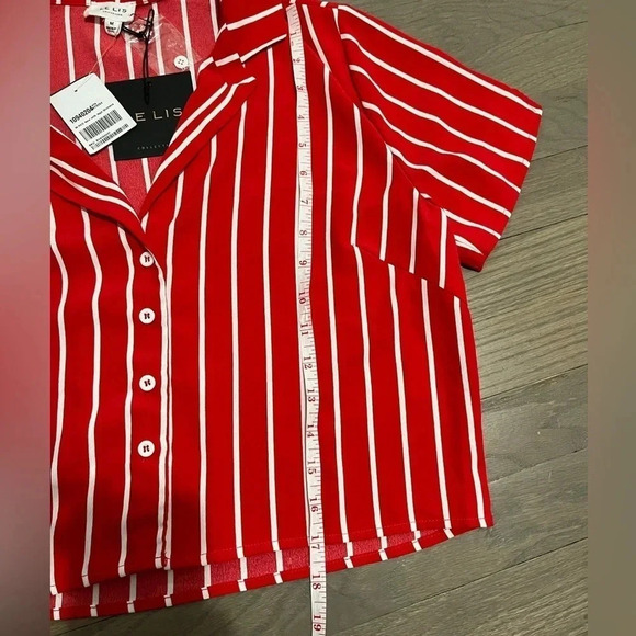 Le Lis | NWT red white stripes button up crop. Medium. - Picture 8 of 8